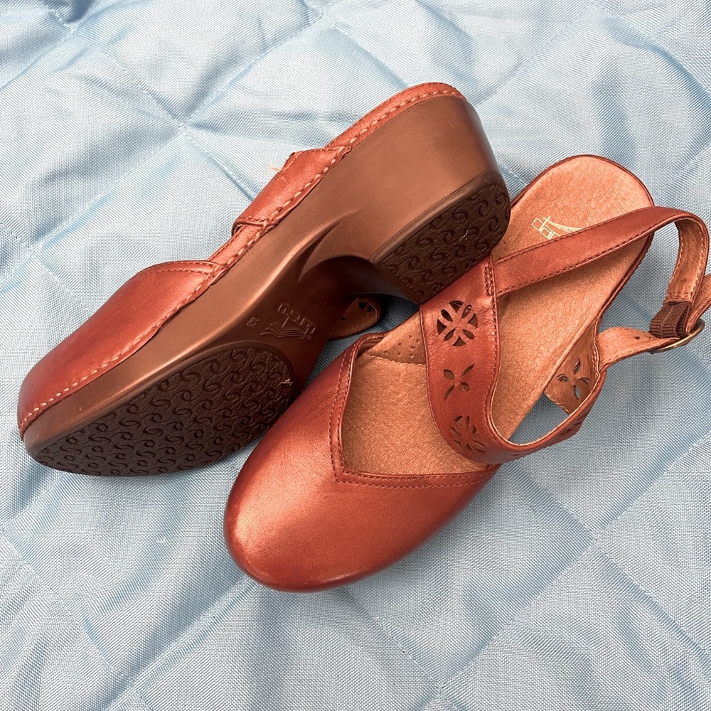 Dansko Ladies Mary Jane strap heel leather size 38